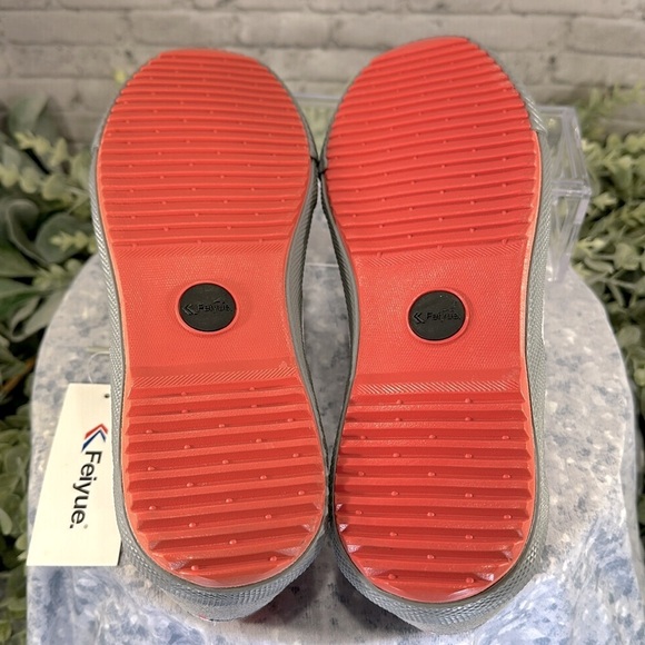 FEIYUE X STAPLE 1920 Grey/White Leather Full Color Pigeon Sneakers WMS 10🩶NWT - Picture 8 of 12